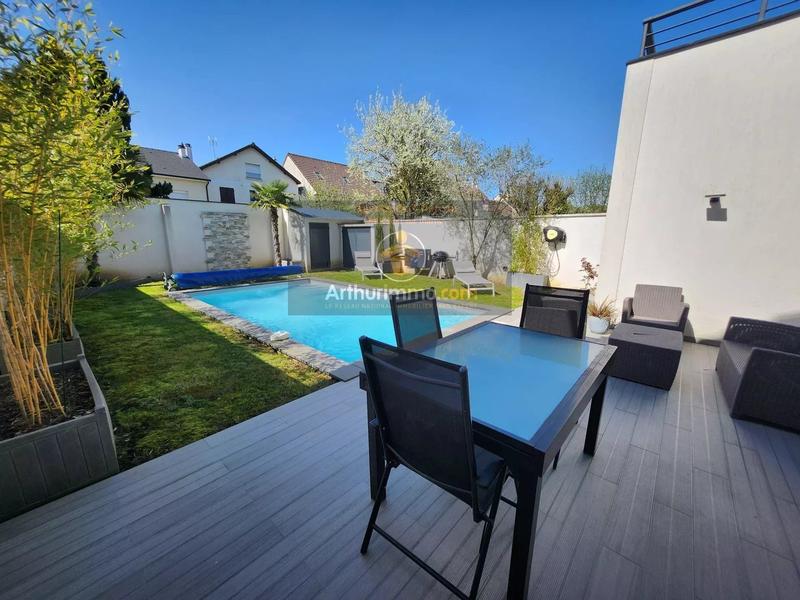 Maison - 155 m² - 6 pièces