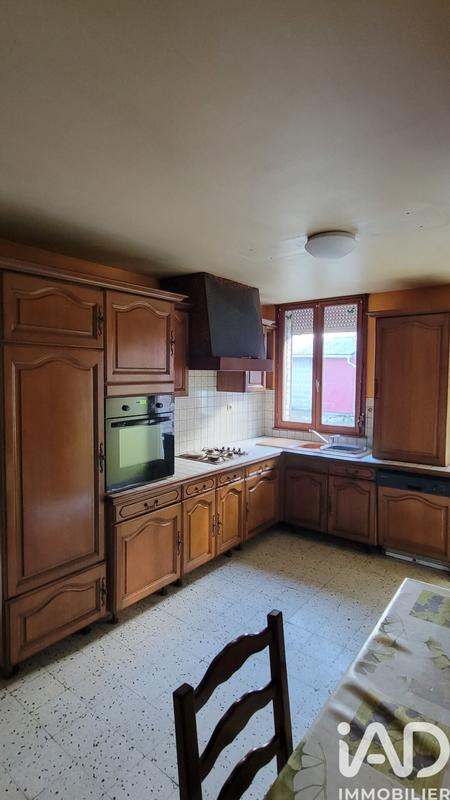 Maison - 92 m² - 5 pièces