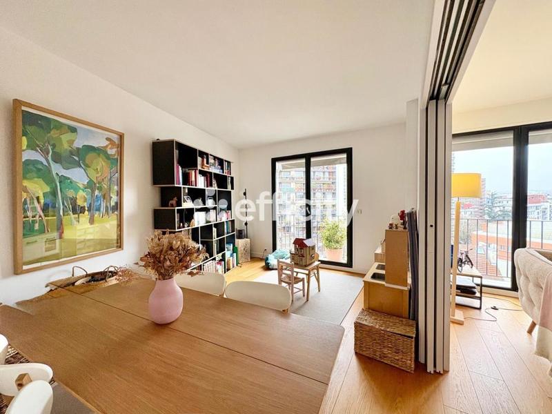 Appartement - 87 m² - 4 pièces