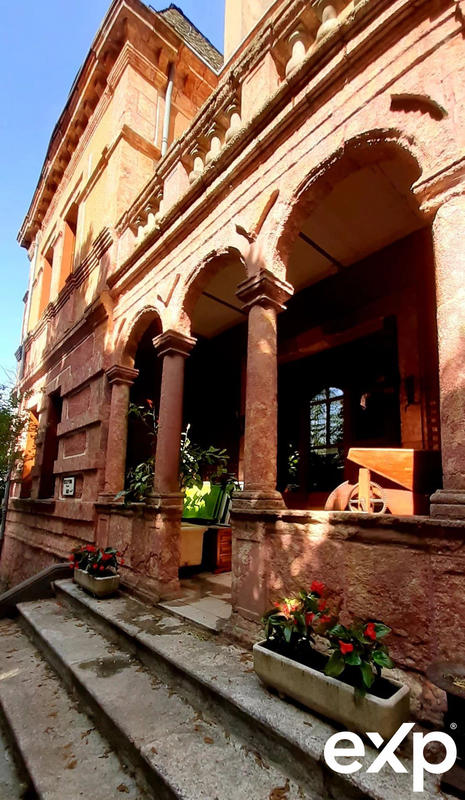 Château - 483 m² - 18 pièces