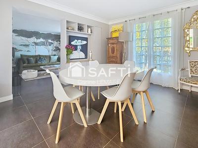 Villa - 159 m² - 8 pièces