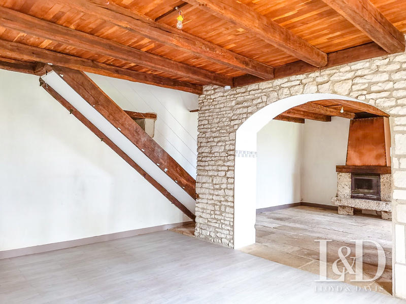 Maison - 265 m² - 7 pièces