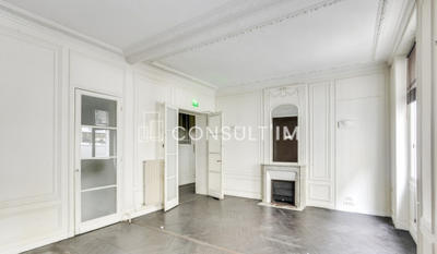 Bureau - 197 m² - 9 pièces