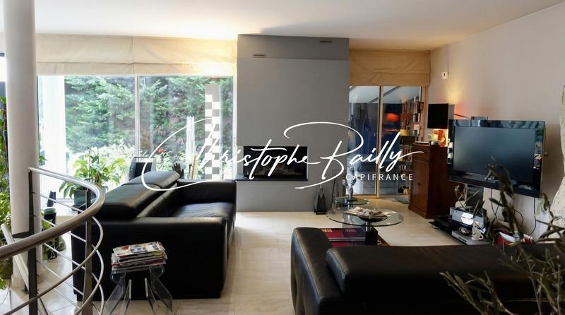 Maison d'architecte - 195 m² - 8 pièces