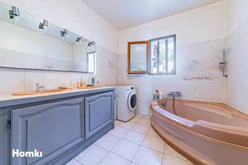 Maison - 178 m² - 7 pièces