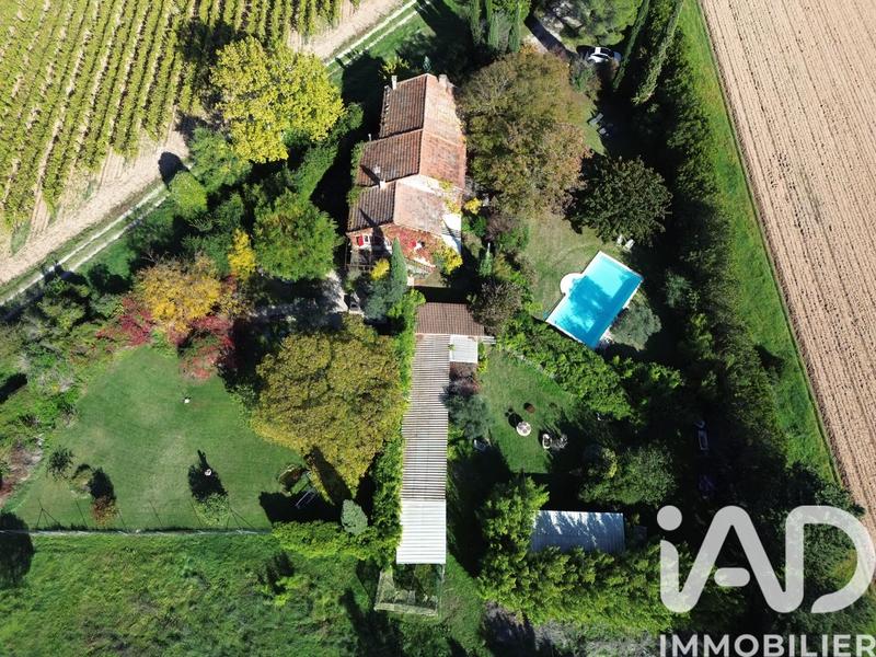 Maison - 250 m² - 9 pièces