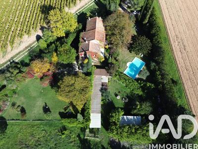 Maison - 250 m² - 9 pièces