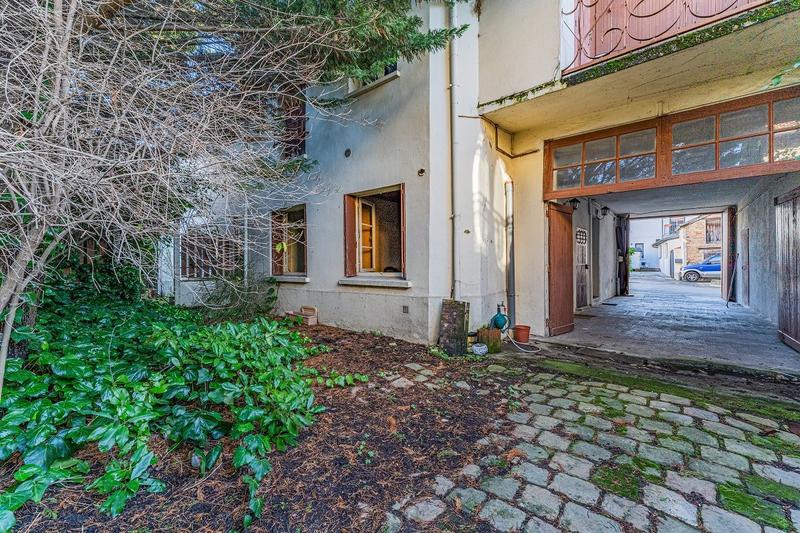 Maison - 180 m² - 10 pièces