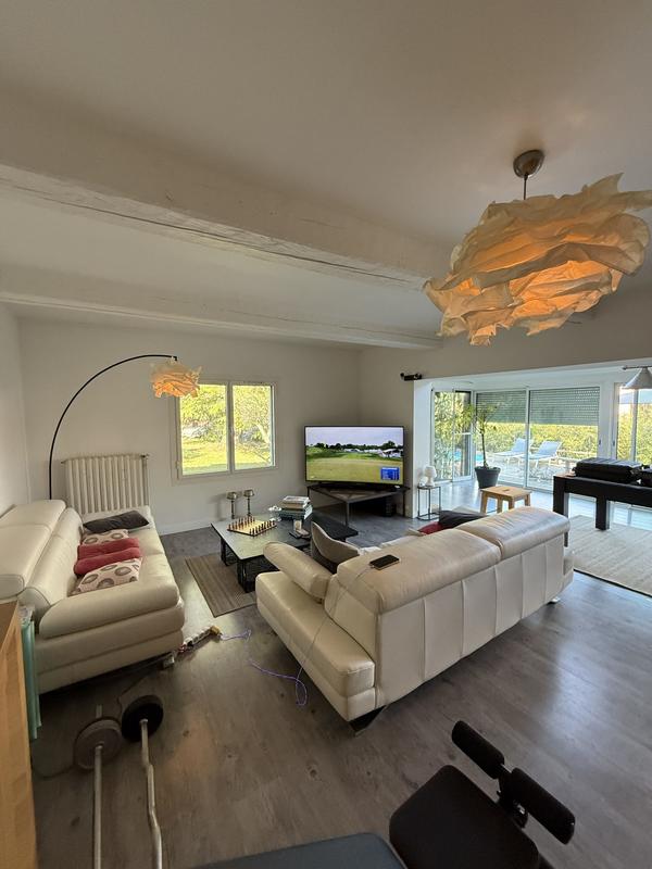 Maison traditionnelle - 185 m² - 7 pièces