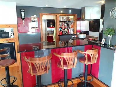 Maison - 130 m² - 7 pièces