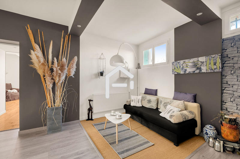 Maison - 478 m² - 12 pièces