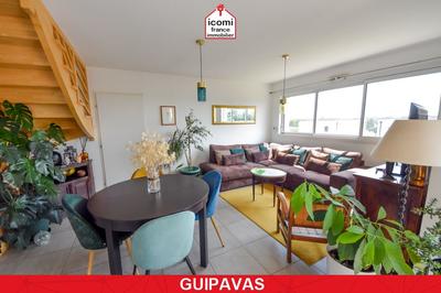 Maison - 92 m² - 5 pièces