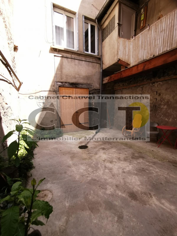 Appartement - 99 m² - 4 pièces