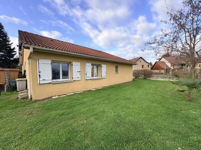 Maison - 95 m² - 5 pièces