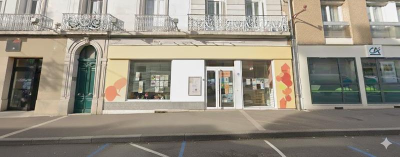 Local commercial - 180 m² - 4 pièces