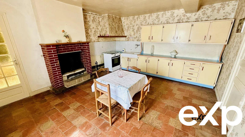 Maison traditionnelle - 143 m² - 7 pièces