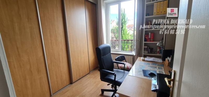 Maison - 111 m² - 7 pièces