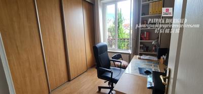 Maison - 111 m² - 7 pièces