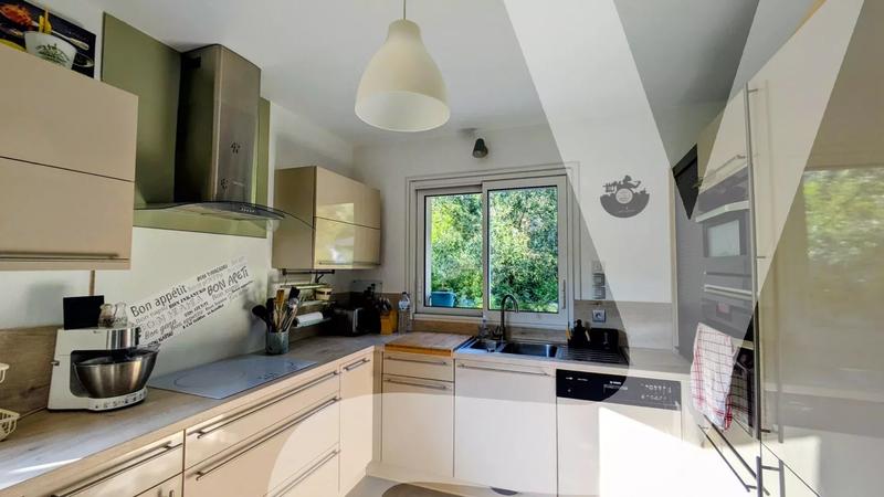 Maison - 142 m² - 6 pièces