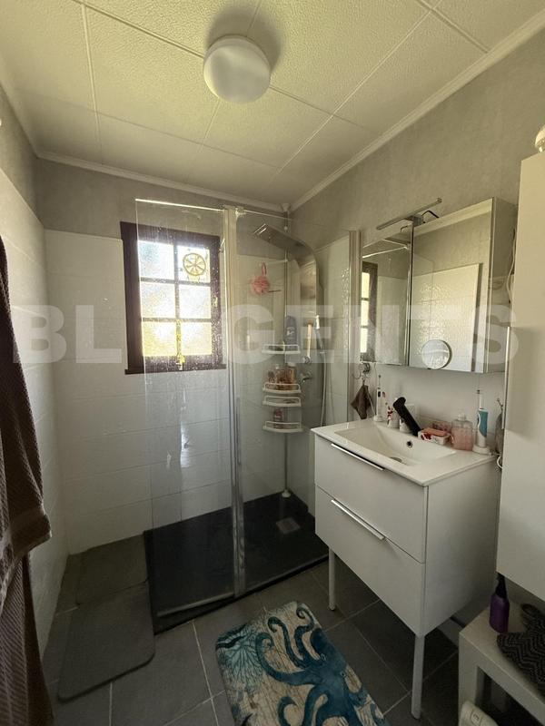 Pavillon - 101 m² - 6 pièces