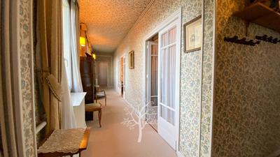 Appartement - 170 m² - 6 pièces