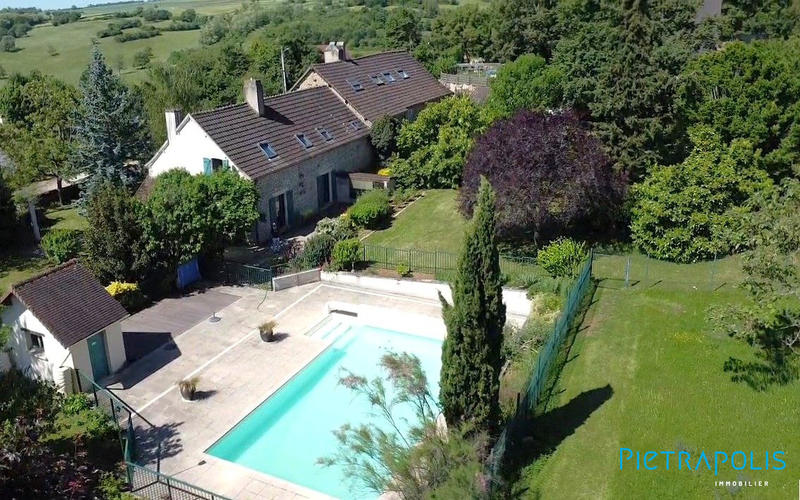 Maison ancienne - 306 m² - 12 pièces