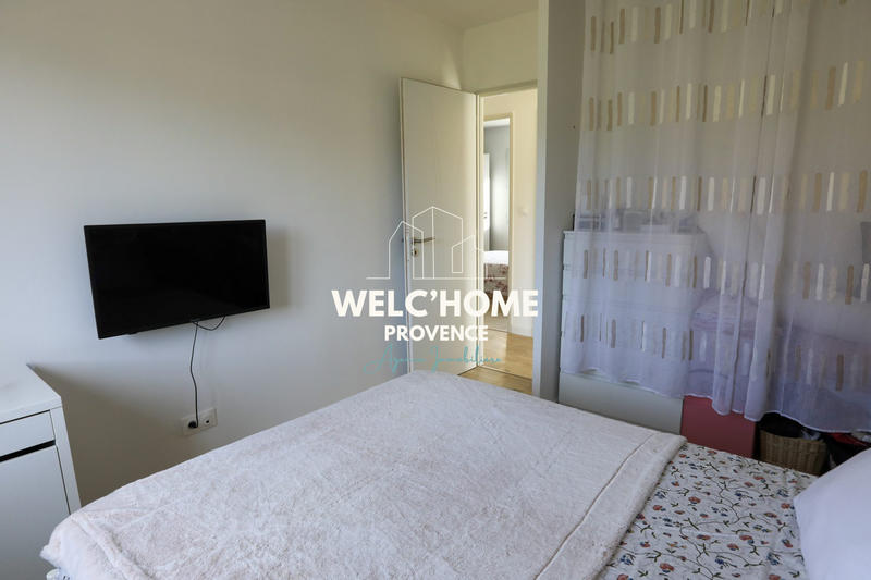 Villa - 100 m² - 5 pièces