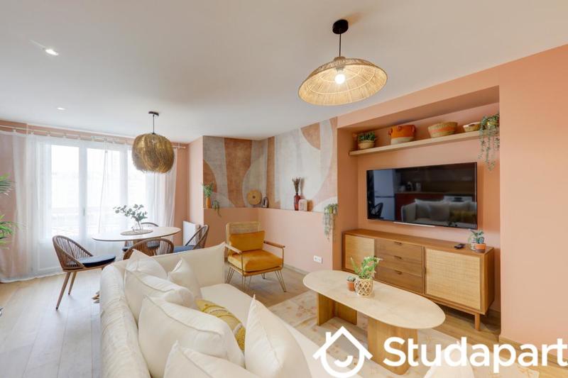 Chambre - 11 m² - 1 pièce