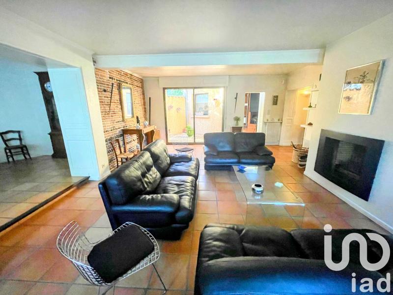 Maison - 231 m² - 7 pièces