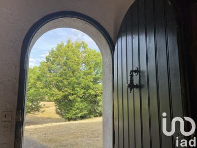 Maison - 300 m² - 5 pièces