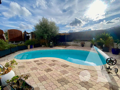 Maison - 224 m² - 6 pièces