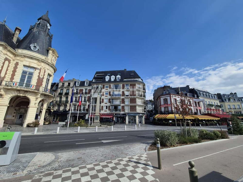 Appartement - 94 m² - 4 pièces