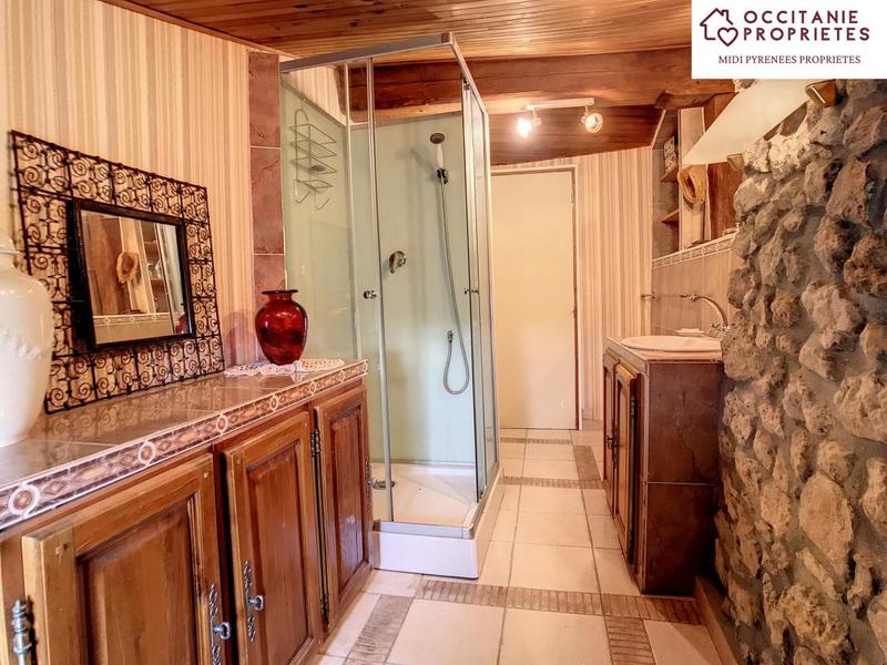 Maison en pierre - 170 m² - 5 pièces