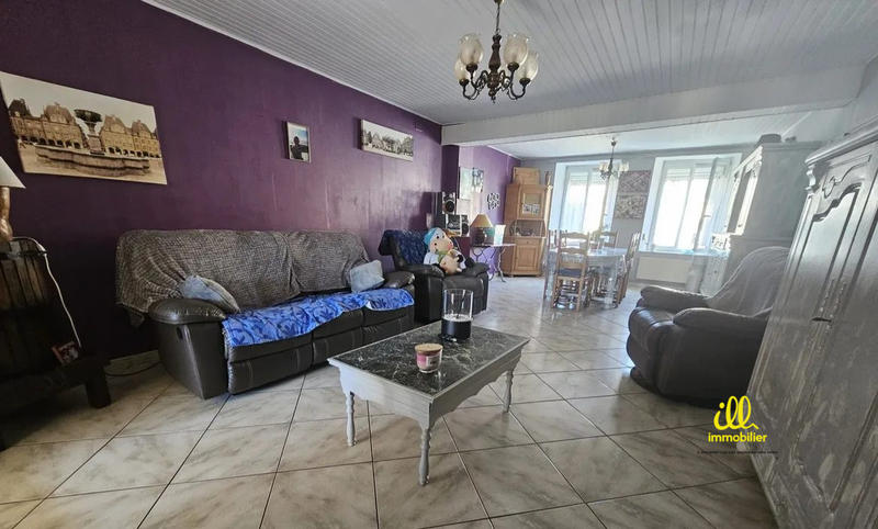 Maison - 198 m² - 8 pièces