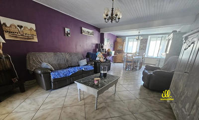 Maison - 198 m² - 8 pièces