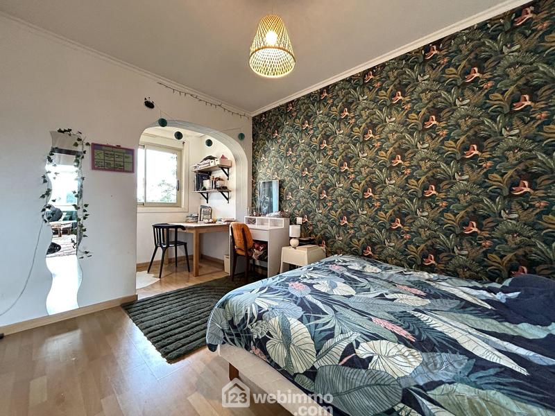 Appartement - 93 m² - 4 pièces