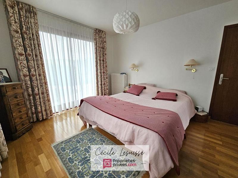 Maison - 184 m² - 7 pièces