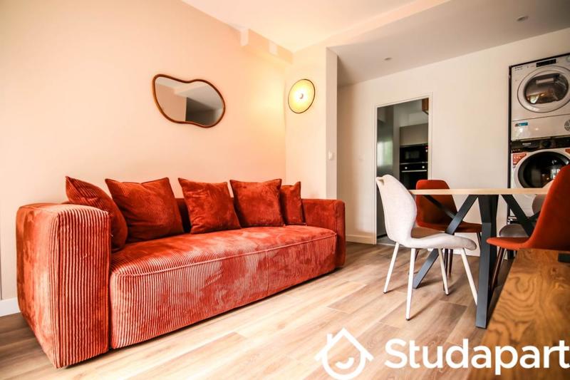 Chambre - 9 m² - 1 pièce