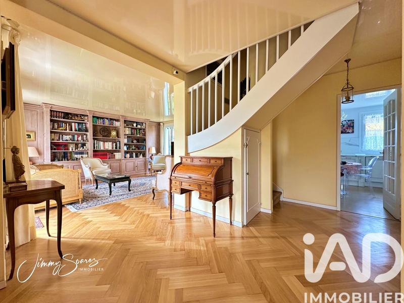 Maison - 170 m² - 6 pièces