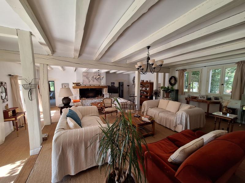 Maison ancienne - 516 m² - 12 pièces