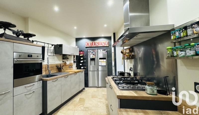 Maison - 252 m² - 7 pièces