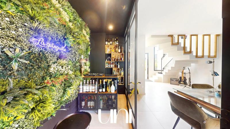 Maison - 162 m² - 5 pièces