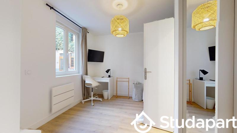 Chambre - 10 m² - 1 pièce