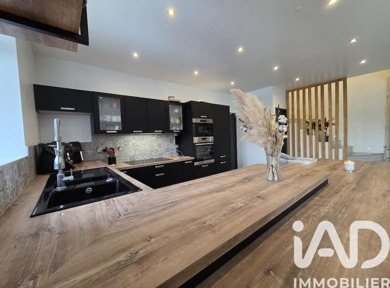 Maison - 190 m² - 5 pièces