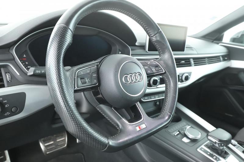 Audi A5 Cabriolet 2.0 Tfsi s line s tronic 7 252 ch