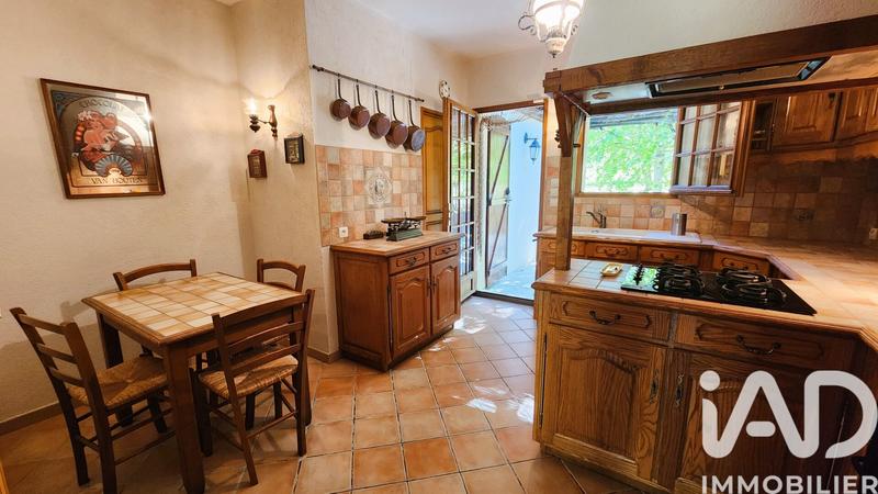 Maison - 140 m² - 5 pièces