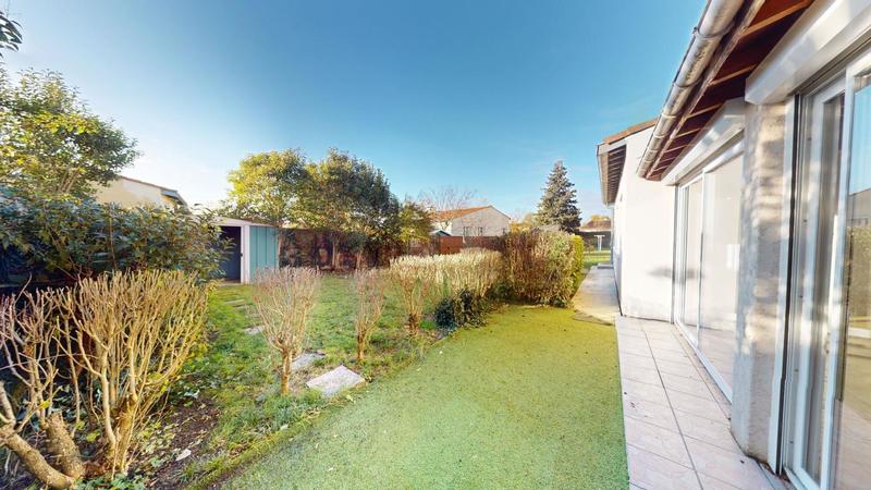 Maison - 95 m² - 5 pièces