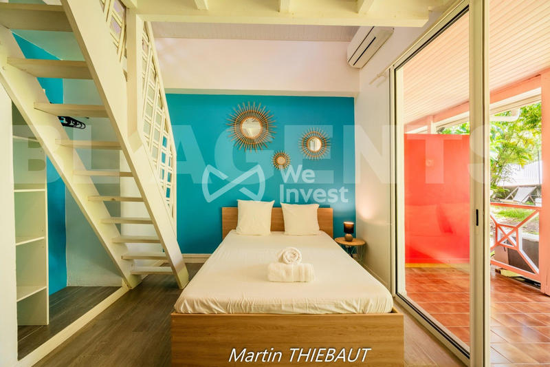 Maison - 270 m² - 13 pièces