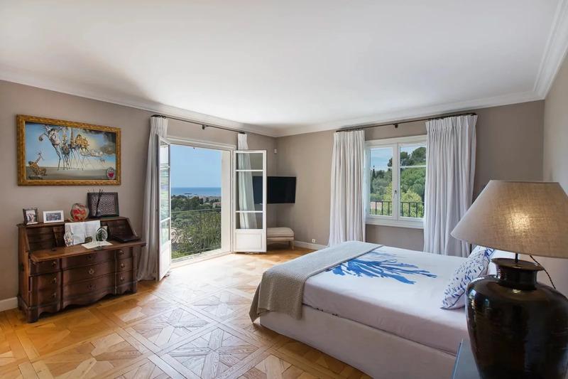 Propriété - 430 m² - 7 pièces