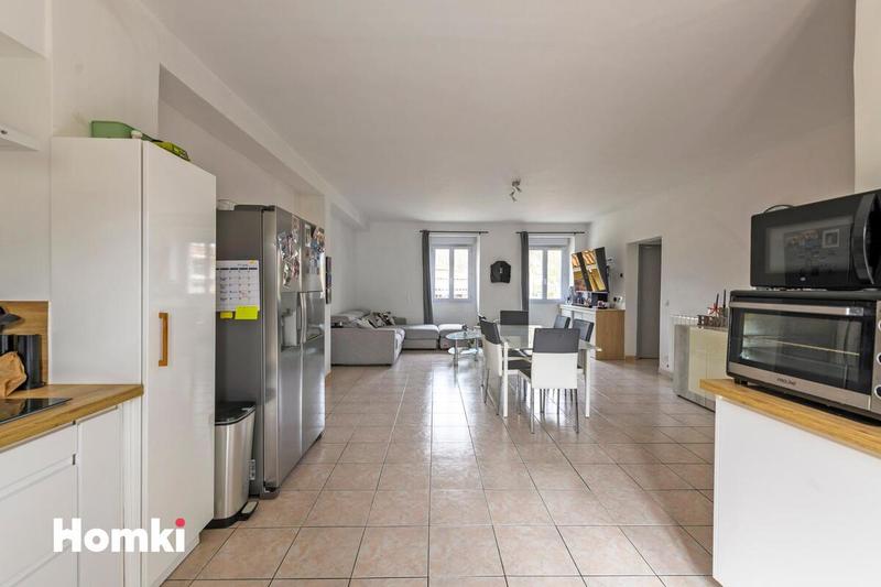 Appartement - 96 m² - 2 pièces